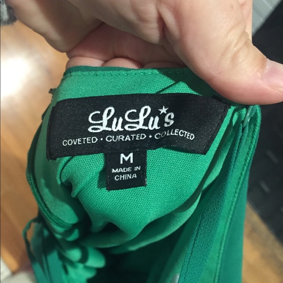 Lulu’s Kelly Green Maxi Dress. Backless. - Picture 7 of 8